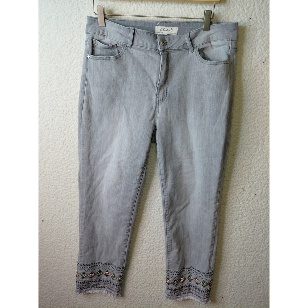 Charlie B Grey Embroidered Hem Cropped Jeans Womens Size 10 Frayed Raw Edge Leg